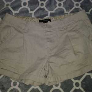 Khaki shorts